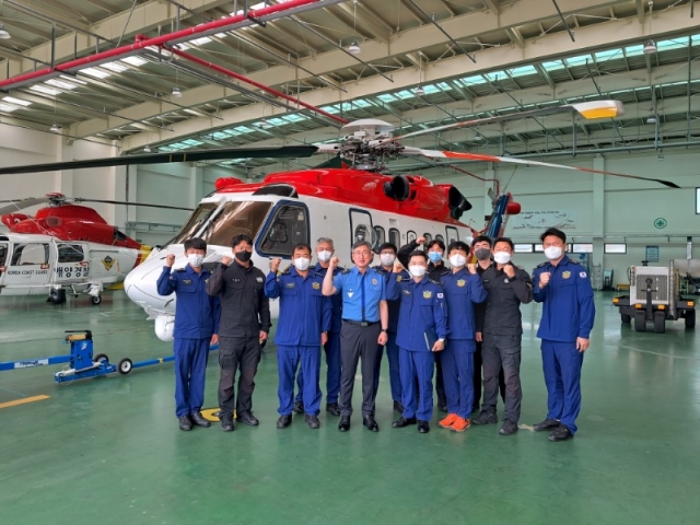 ������ ���������ؾ����û���� 26�� ���� ���ϱ��� �ִ� ����ȸ�����װ��븦 �湮�� ������� �Բ� ȭ������ ��ġ�� ����Կ��� �ϰ� �ִ�..jpg