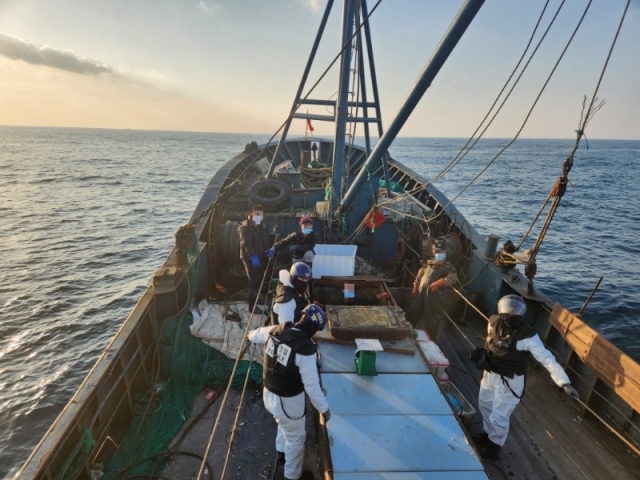 ���������ؾ����û �Ҽ� ���������� �ܱ���� �˹��˻��ϰ� �ִ� ���..jpg