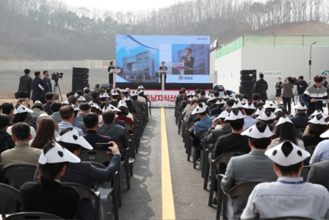 �泲���Ļ������ �ذ��� 1.jpg