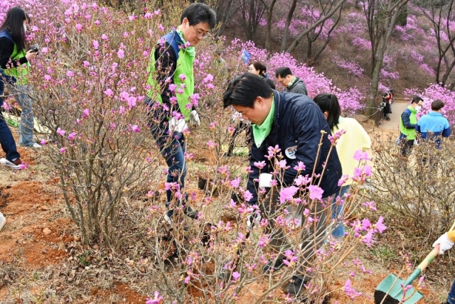 2-3. ��õ�ô� ��78ȸ �ĸ����� �¾� ���̻� ���޷����꿡�� ���޷� ���� 7,000�׷縦 �ɾ���.jpg