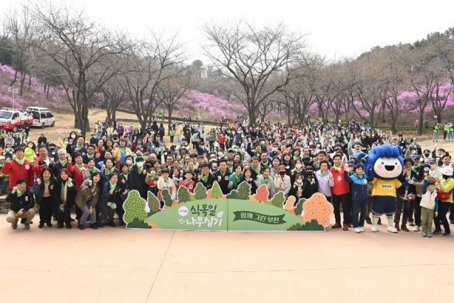 2-1. ��õ�ô� ��78ȸ �ĸ����� �¾� ���̻� ���޷����꿡�� ���޷� ���� 7,000�׷縦 �ɾ���.jpg