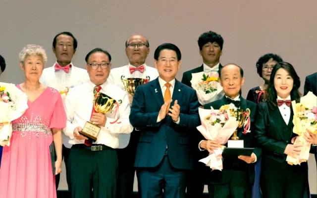 ���󳲵� �ôϾ� ��â �濬��ȸ ����1.jpg