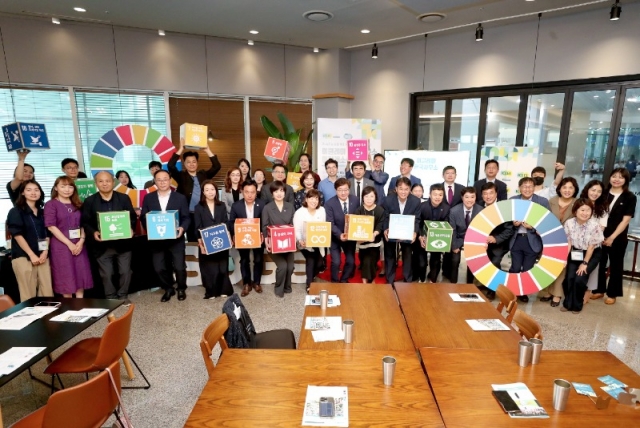 1.[��ȹ] ��ġ���б� ��ȭ�� ���ο� ����ô� (7) ��Ŭ���� �ѱ��繫�� ���� ���ҽ�.jpg