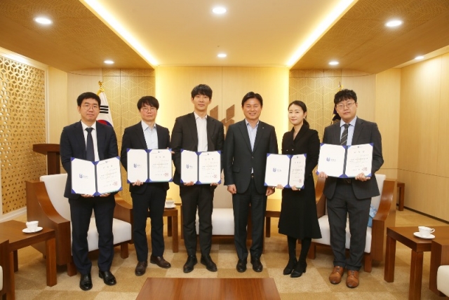 1-1. ��õ�ô� �ùο��� ������ ������� ��ȸ�� �����ϱ� ���� ���� 19�� ������ȣ�縦 �ű� �����ߴ�..jpg